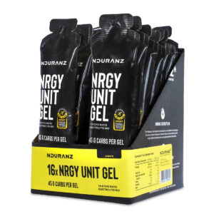 Gel énergétique haute performance apportant 45 g de glucides par portion avec des électrolytes pour soutenir les efforts d’endurance intenses et compenser les pertes liées à la transpiration.